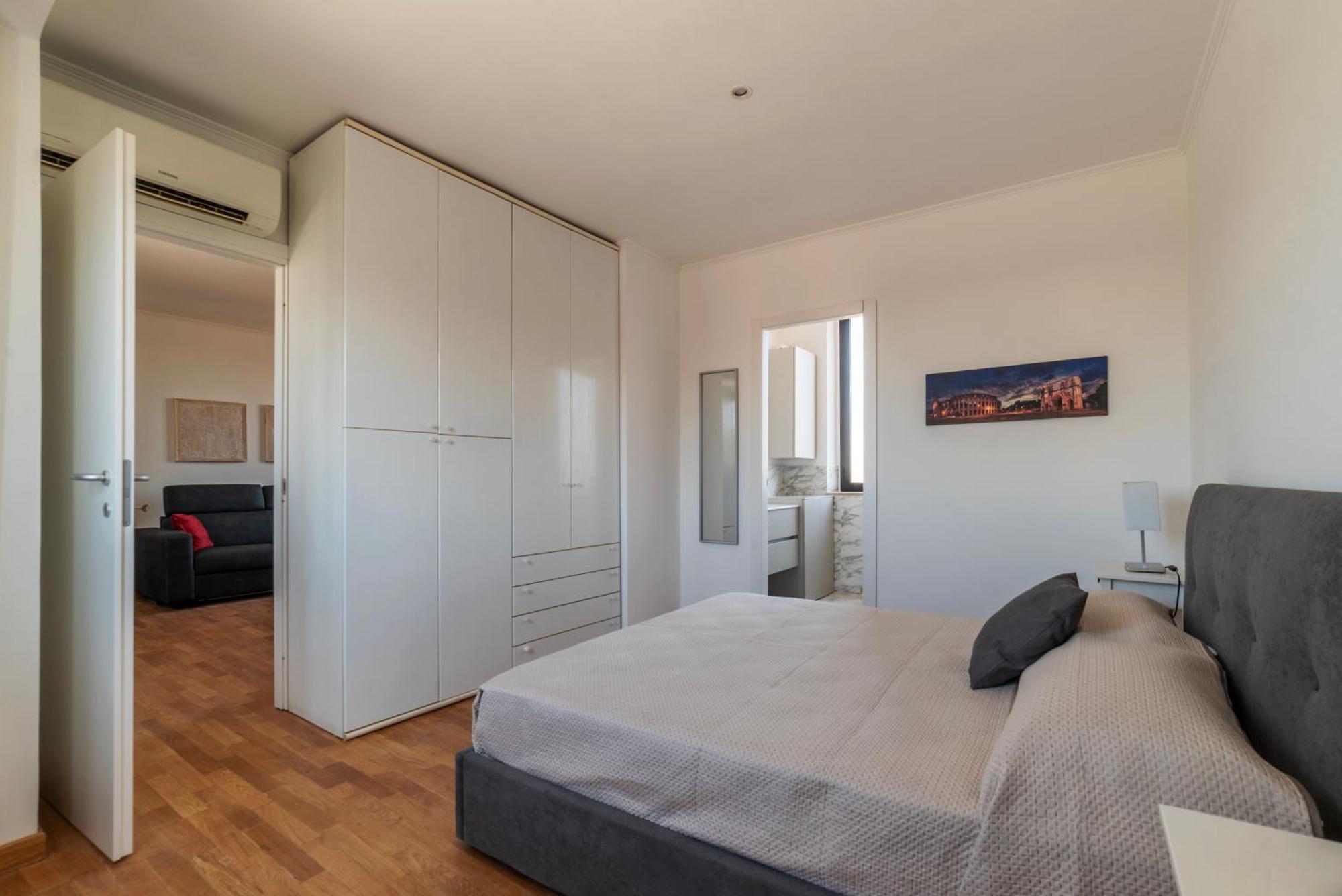 Mm San Giovanni Apartment Рим Екстер'єр фото