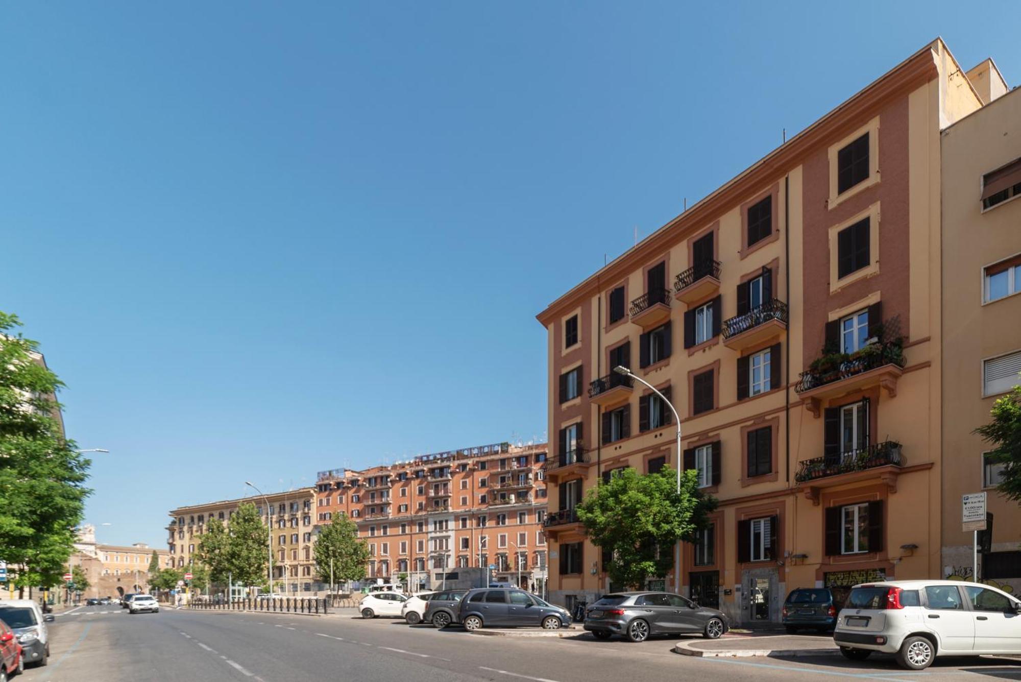 Mm San Giovanni Apartment Рим Екстер'єр фото